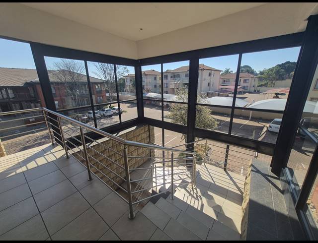 196M² OFFICE TO LET IN WOODMEAD